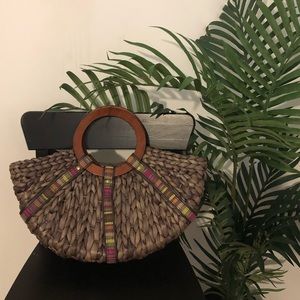 Woven wicker purse
